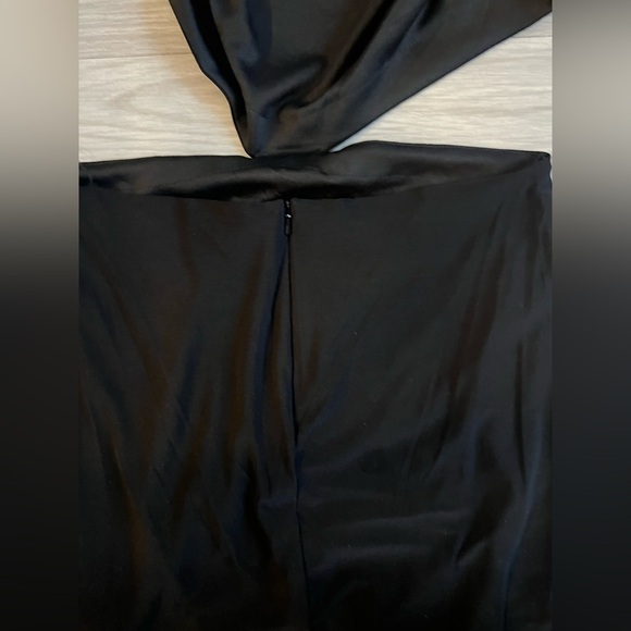 Mac Duggal 67944 Black Long Sleeve Cut Out Gown Size 8 Puff Shoulder NWT $398 - Picture 8 of 10